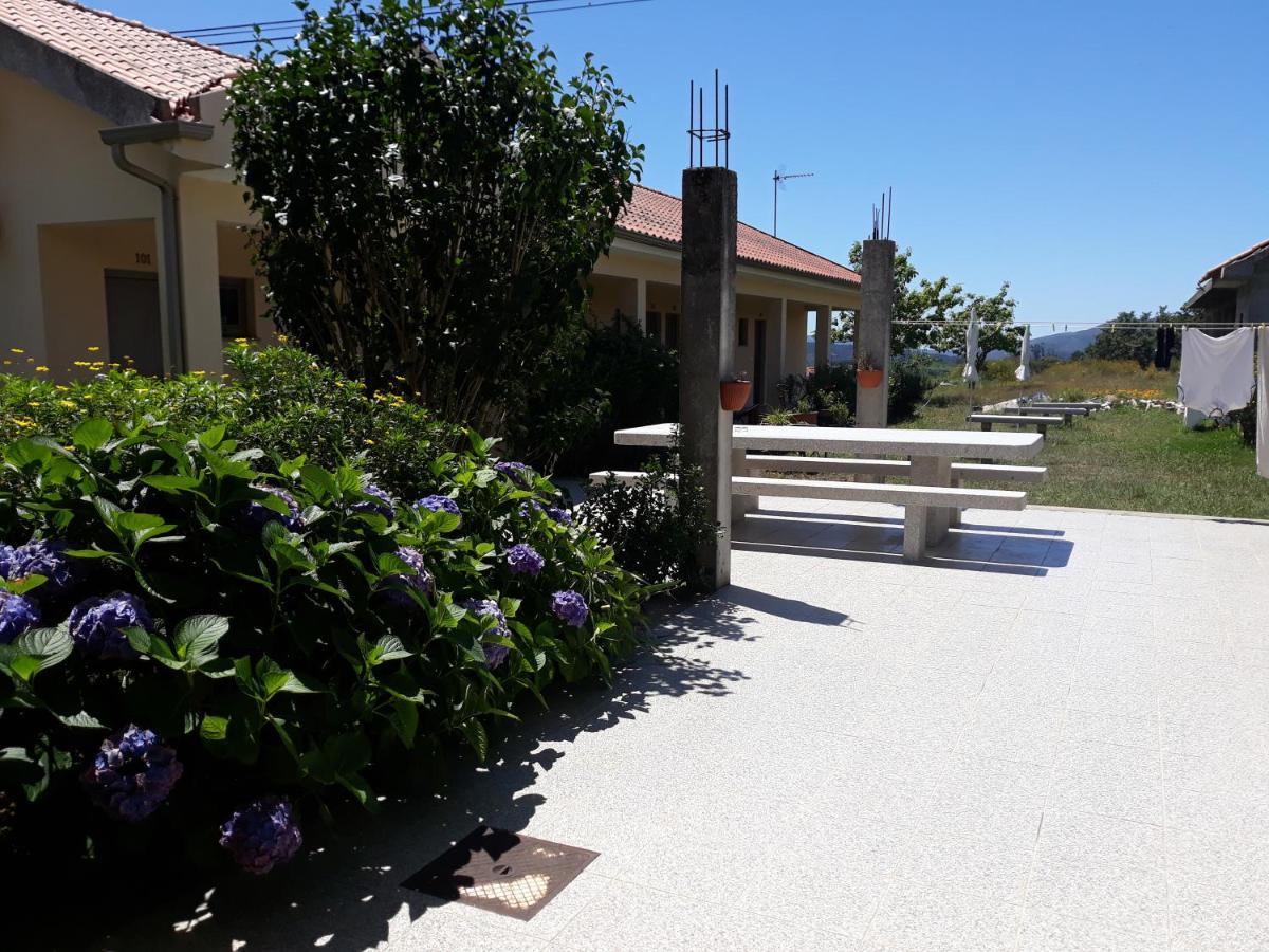 Pensao Repouso Do Peregrino Otel Paredes de Coura Dış mekan fotoğraf